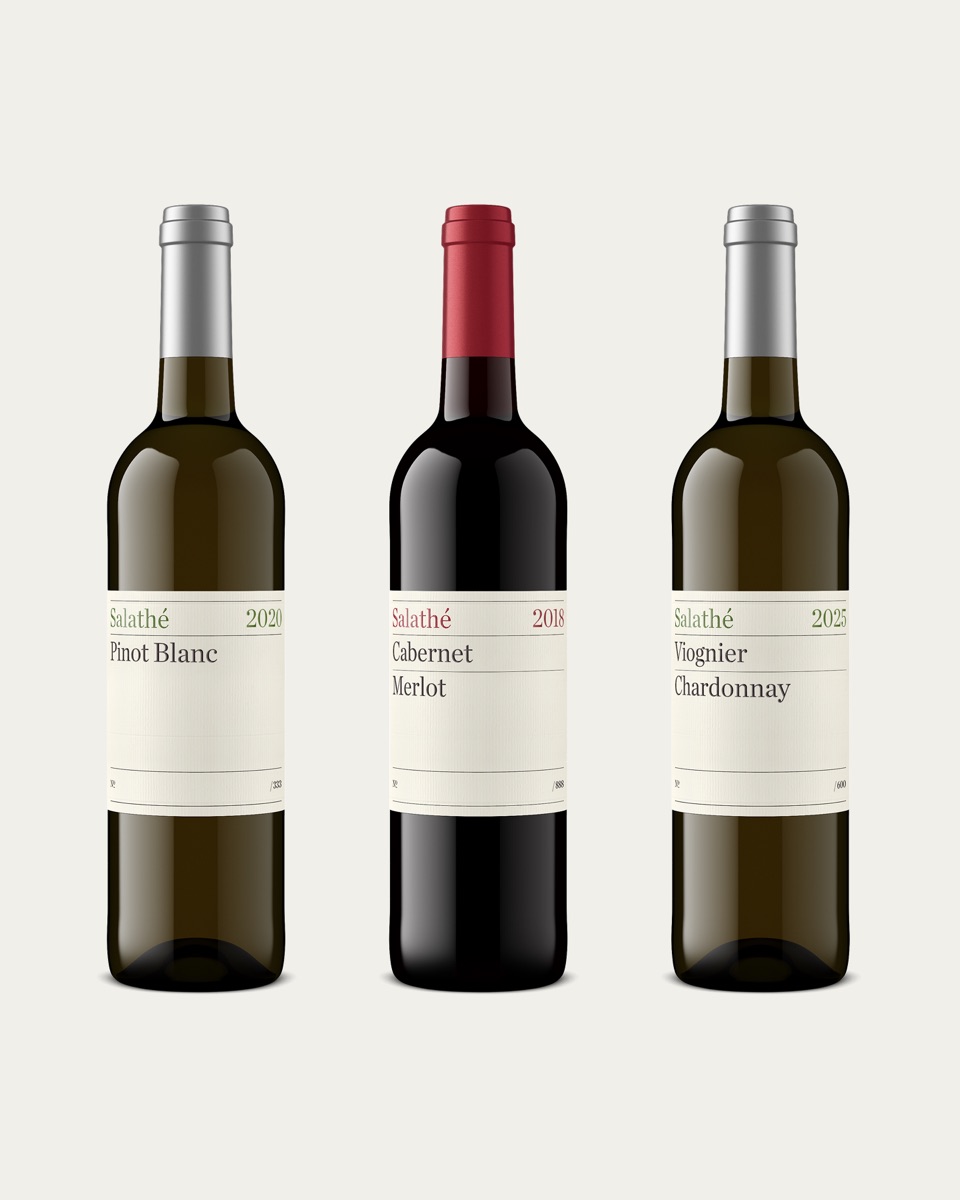 Salathé Vins bottle collection with label system